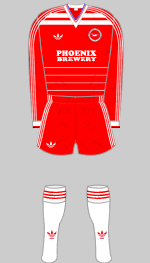 brighton & hove albion 1986 away kit
